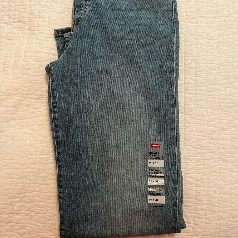 Levi's Full Length Straight Leg Jeans - Picture 2 of 6